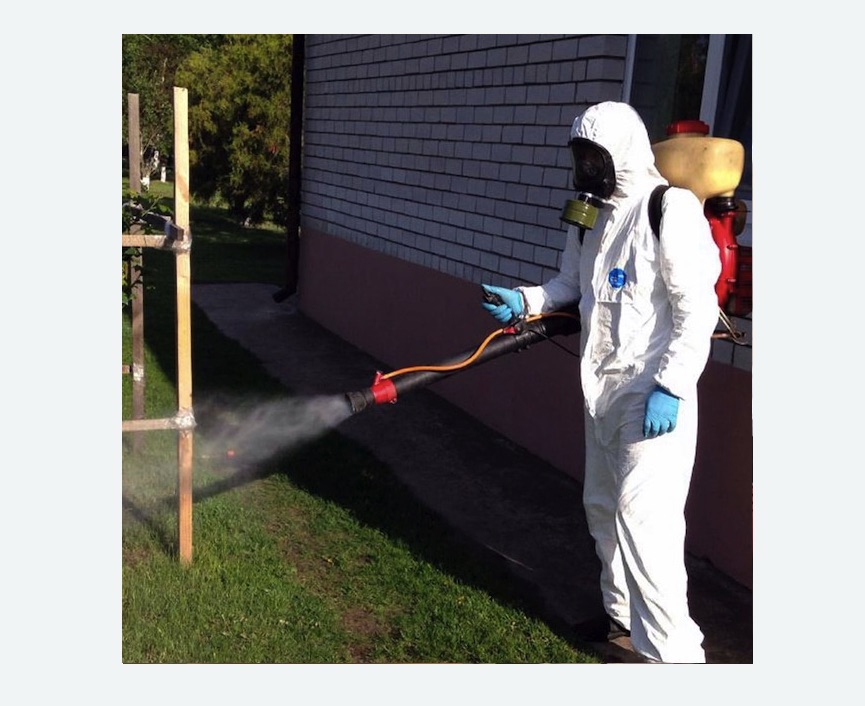 травля клещей на участке в Минусинске